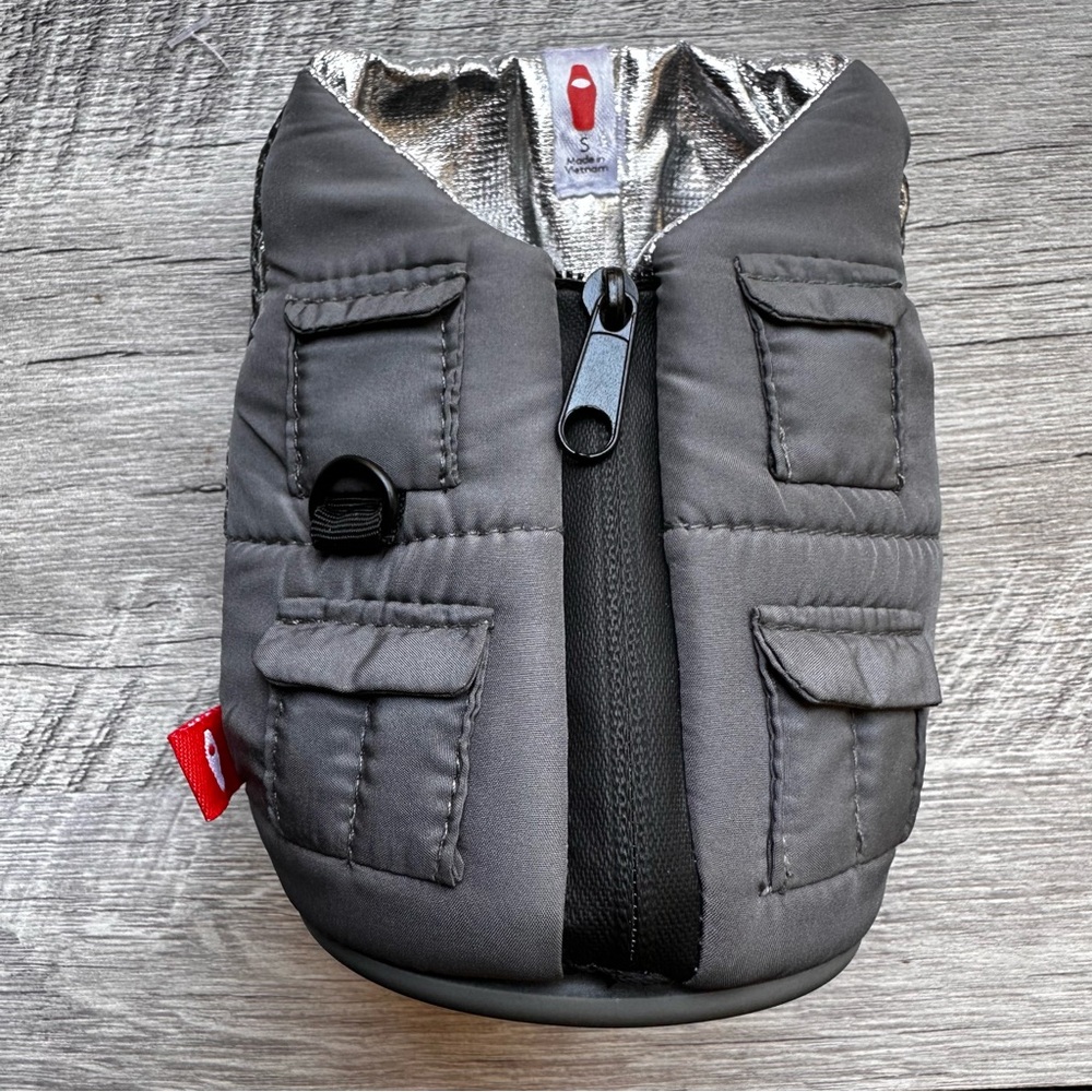 Puffin The Adventurer Vest Insulated 12 oz Can Cooler Gray NWOT